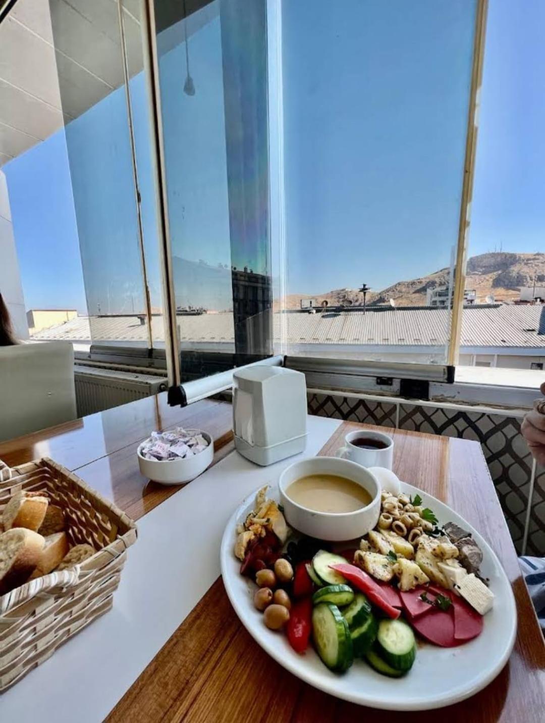 Dimet Park Hotel Van Bagian luar foto
